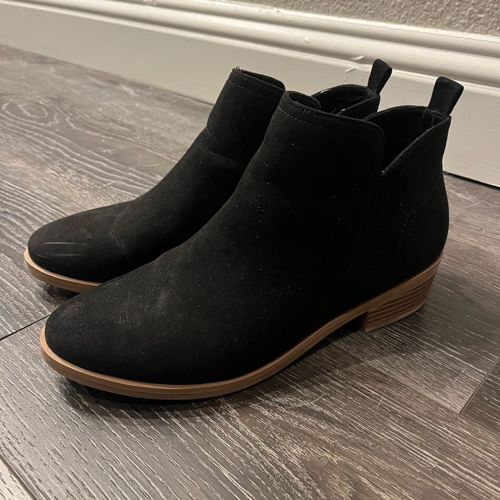Black boots